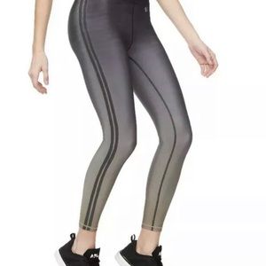 NWT Good American Ombré 7/8 leggings